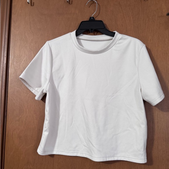 Women’s amazon brand leisure suit with cropped top and joggers. Size L - Picture 2 of 5